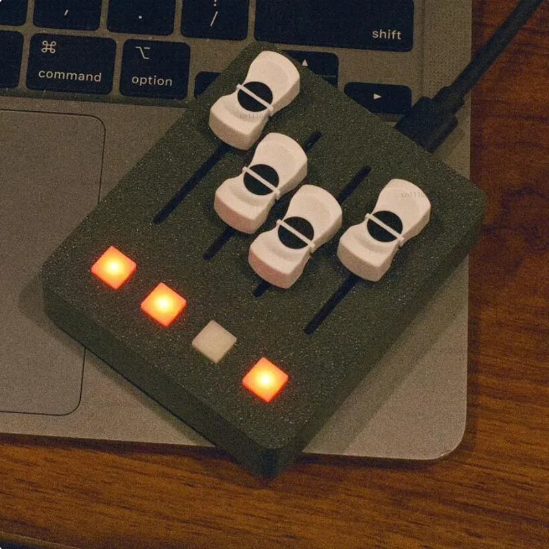 Controller MIDI EM-PO2 – 4 Fad - Audio Music Production recensione e prezzo